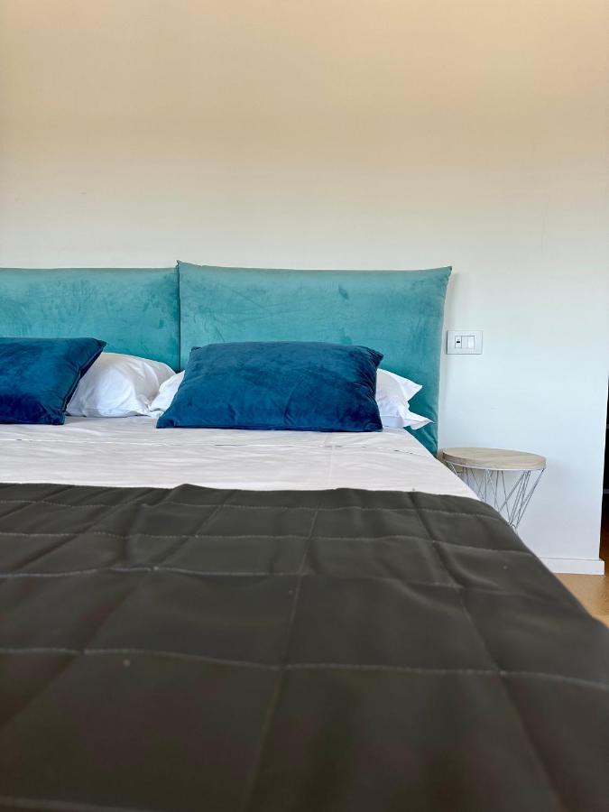 C House Rooms Lake Peschiera del Garda Dış mekan fotoğraf