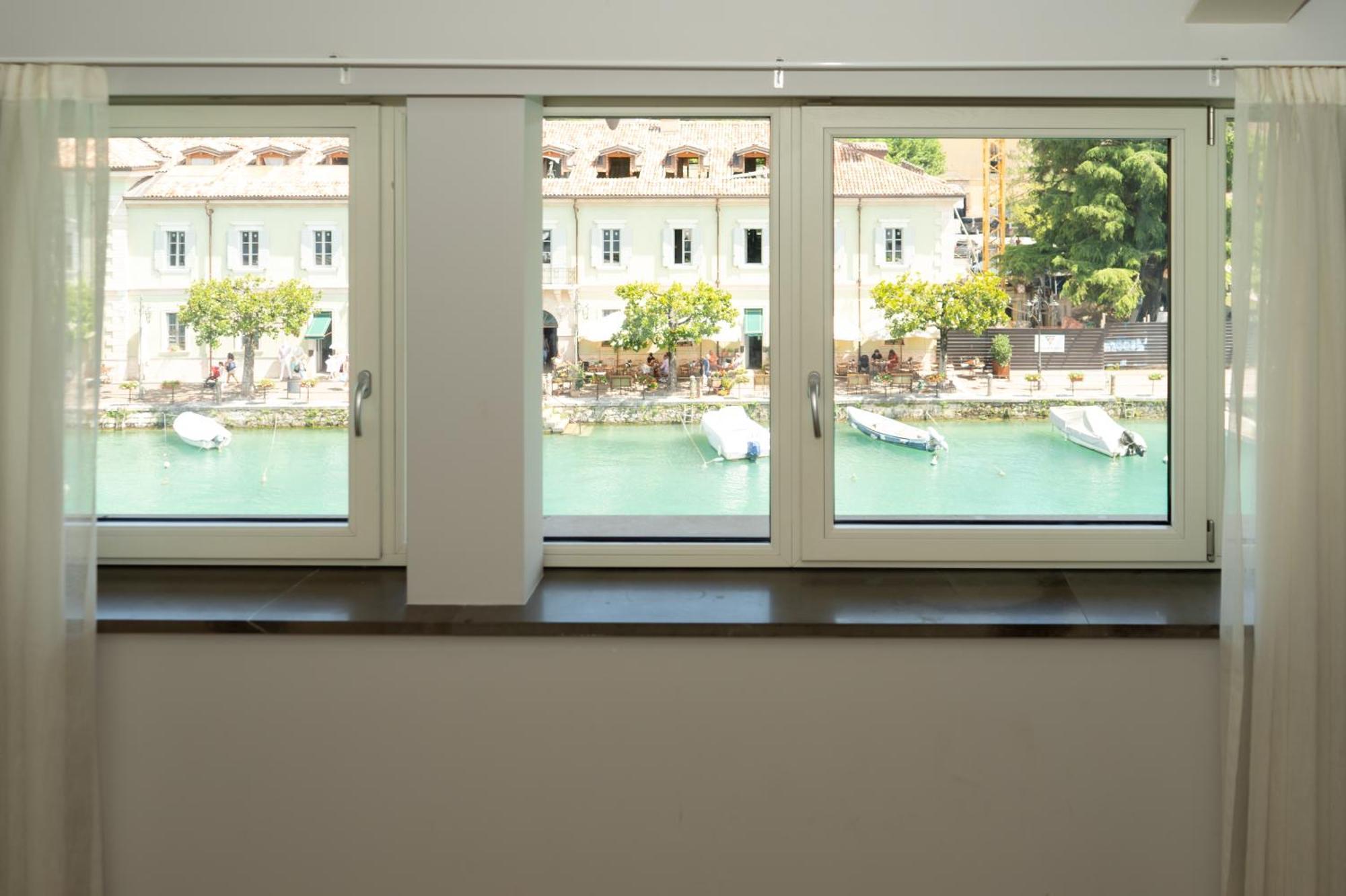 C House Rooms Lake Peschiera del Garda Dış mekan fotoğraf