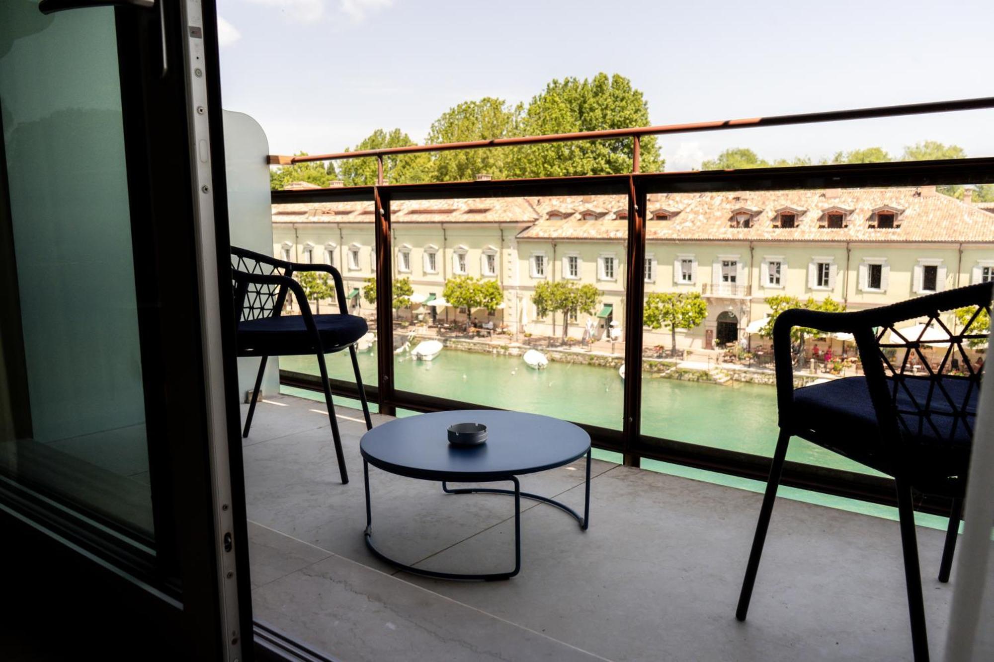 C House Rooms Lake Peschiera del Garda Dış mekan fotoğraf